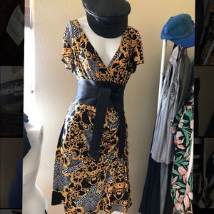 Versace inspired yellow and gold dress by Joseph Ribikoff in a size 16
